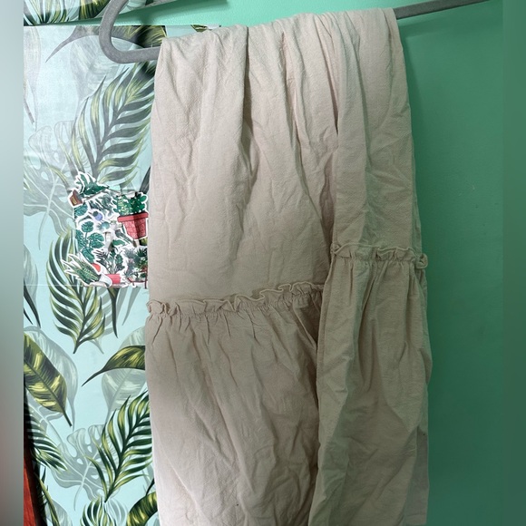 Long beige skirt - Picture 2 of 5